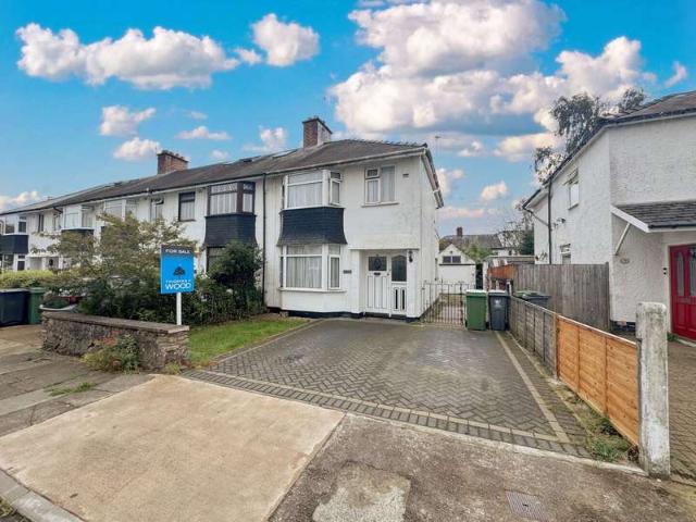 Cottage for sale in Falcon Lodge, Wales