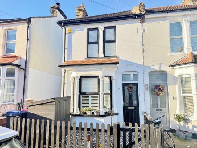 Cottage for sale in Leigh on Sea, Southend-on-Sea