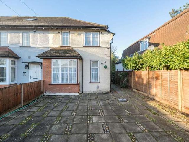 Cottage for sale in London Borough of Harrow, Greater London