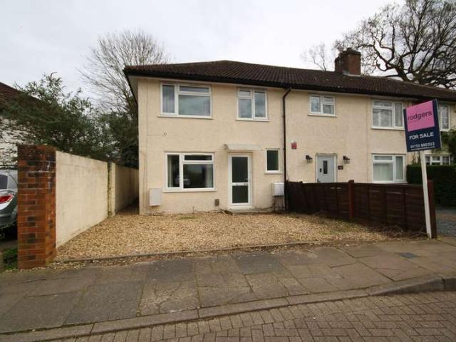 Terraced House for sale in Harefield, London Borough of Hillingdon