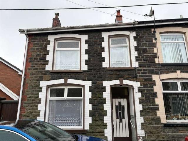 Cottage for sale in Abercynon