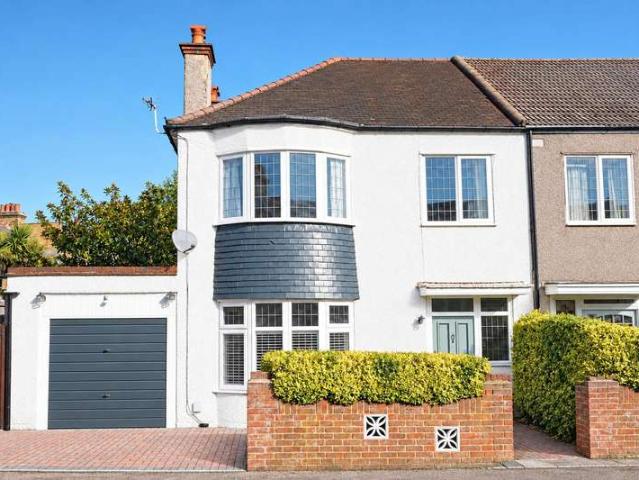 Cottage for sale in London Borough of Lewisham, Greater London