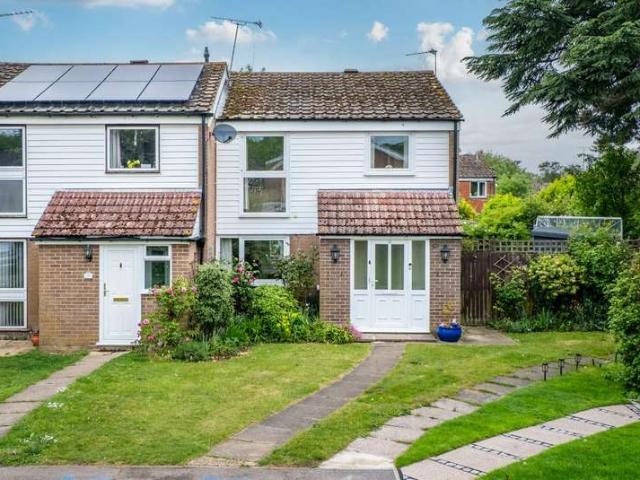 Cottage for sale in Hamerton, Kent