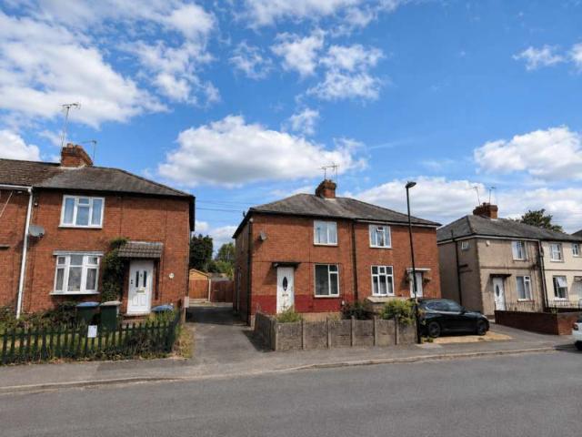 Cottage for rent in Holbrooks, West Midlands