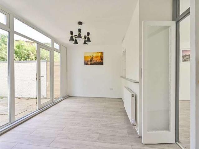Terraced House for sale in Southfields, Southfields