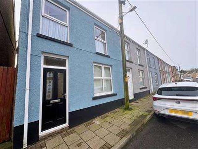 Cottage for sale in Llangynwyd Middle, Wales