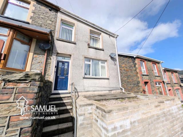 Cottage for sale in Miskin, Wales
