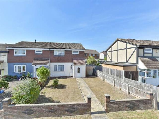 Cottage for sale in Wayfield, Chatham