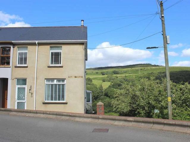 Farm for sale in Ynysybwl and Coed-y-cwm, Ynysybwl