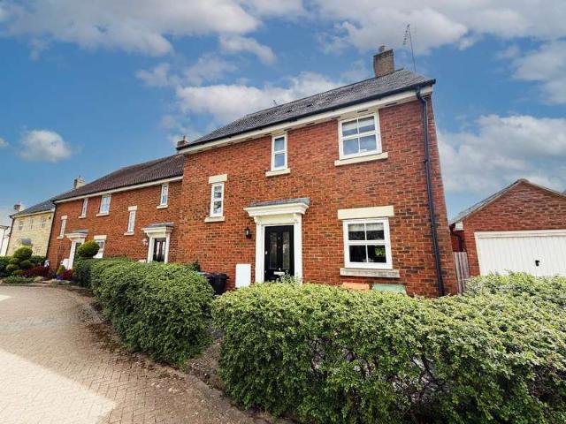 Cottage for sale in Olney