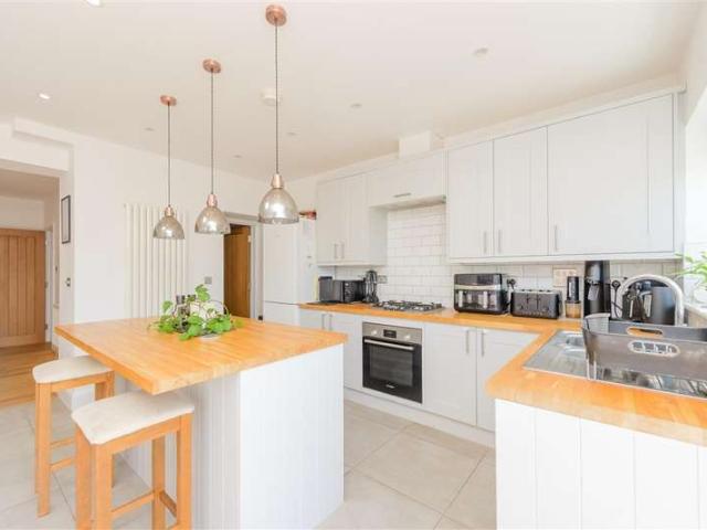 Cottage for sale in Hamerton, Kent