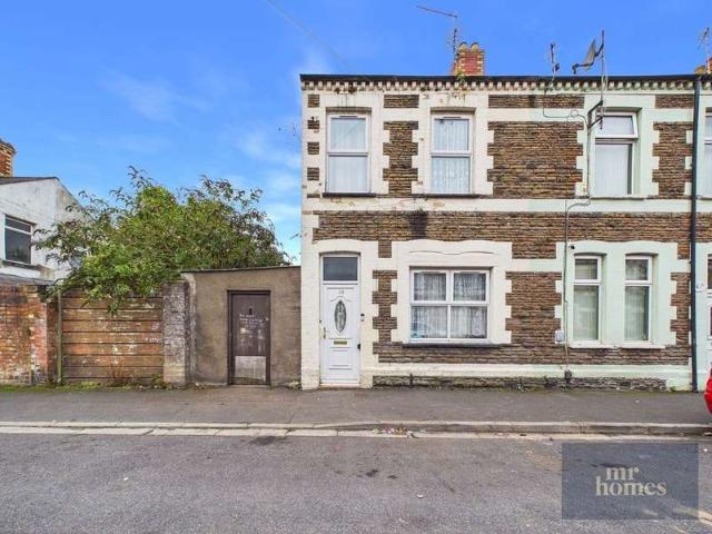 Cottage for sale in Pengam Green, Cardiff