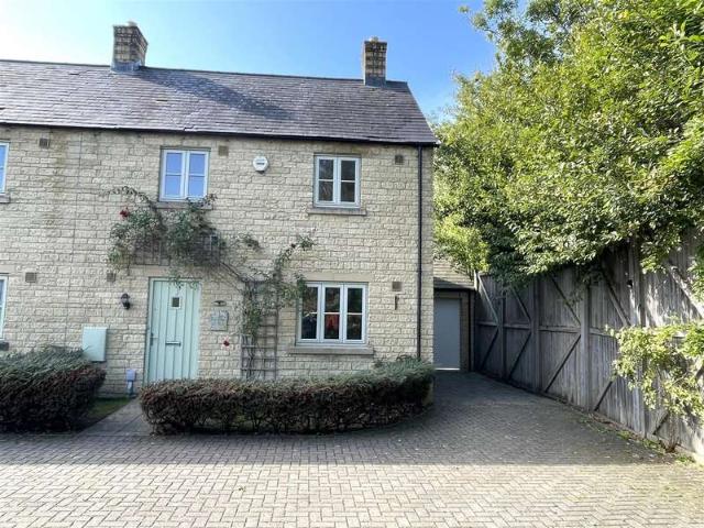 Cottage for sale in Fossebridge, Gloucestershire