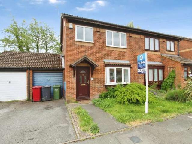 Cottage for sale in Slough