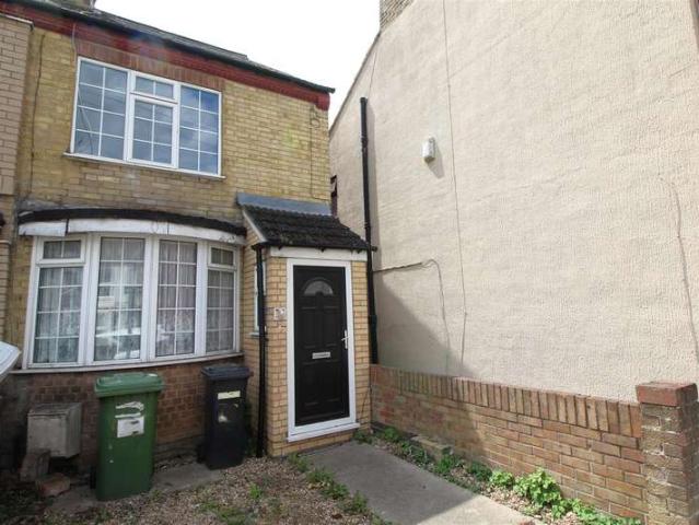 Cottage for sale in Peterborough