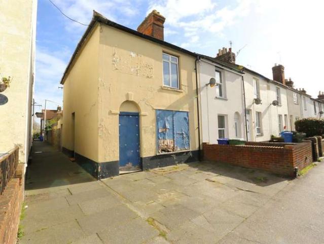Cottage for sale in Preston, Oad Street