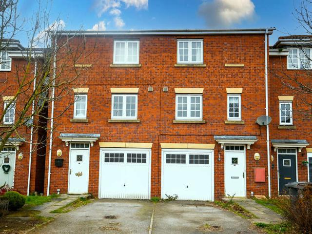 Cottage for sale in Selby