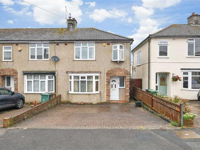 Cottage for sale in South Earlswood, Red Hill