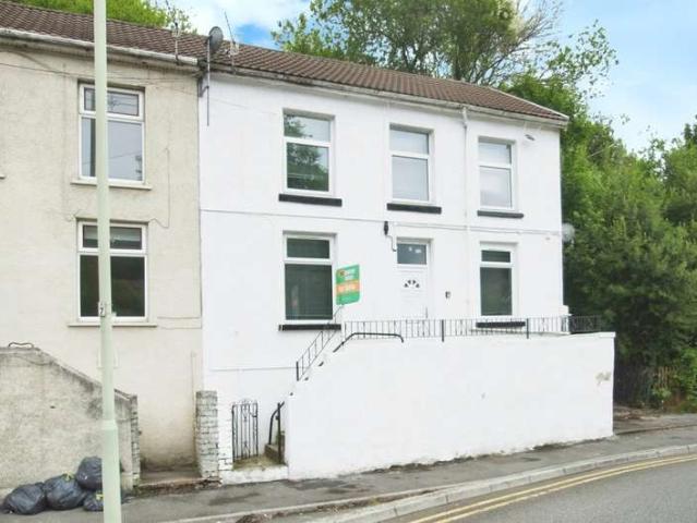 Cottage for sale in Pontygwaith, Wales