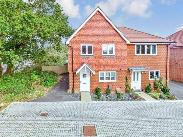 Cottage for sale in Eastergate, Arun