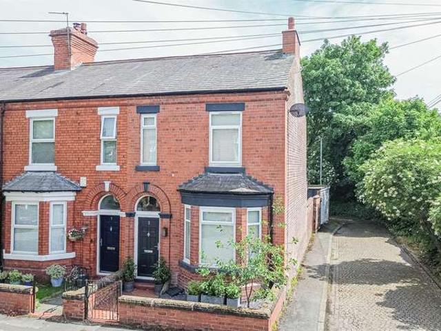 Cottage for sale in Wilderspool, Warrington