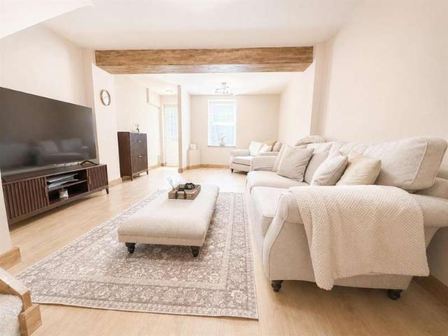 Cottage for sale in Aberaman North, Aberaman