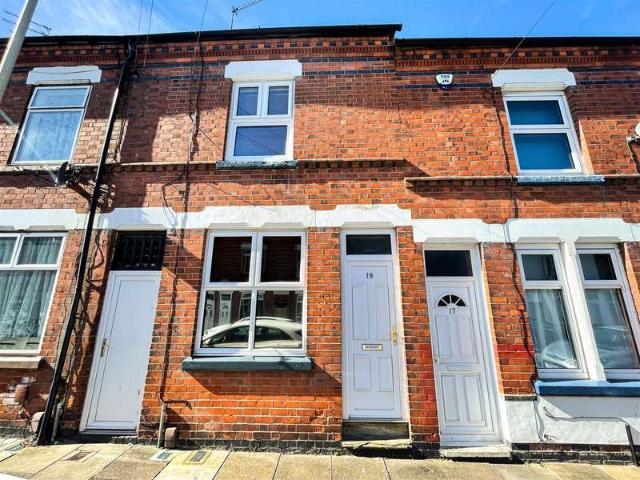 Cottage for sale in Old Wharf, City Of Leicester