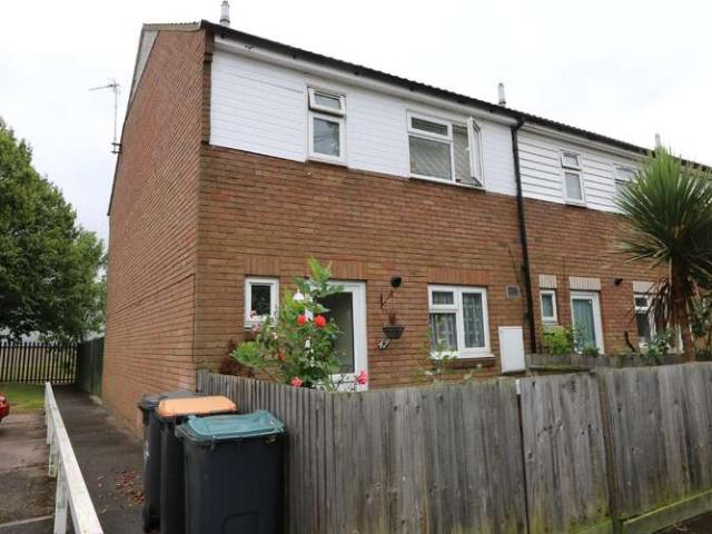 Cottage for rent in Goldington