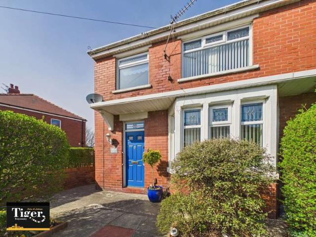 Cottage for sale in Common Edge, Blackpool