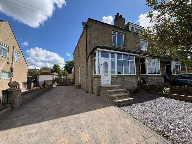 Cottage for sale in Broad Folds, Clayton