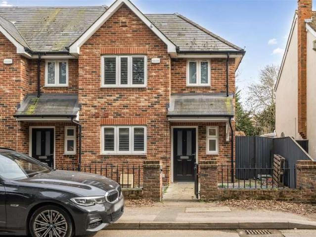Cottage for sale in Binfield