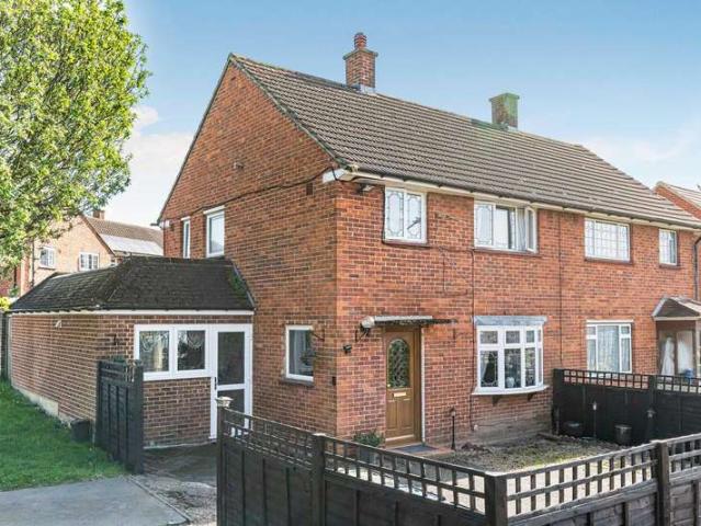 Cottage for sale in London Borough of Croydon, Forestdale