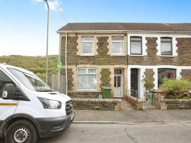 Cottage for sale in Llanbradach, Wales