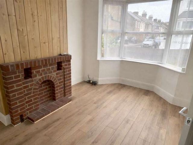 Cottage for sale in Cliftonville West, Thanet