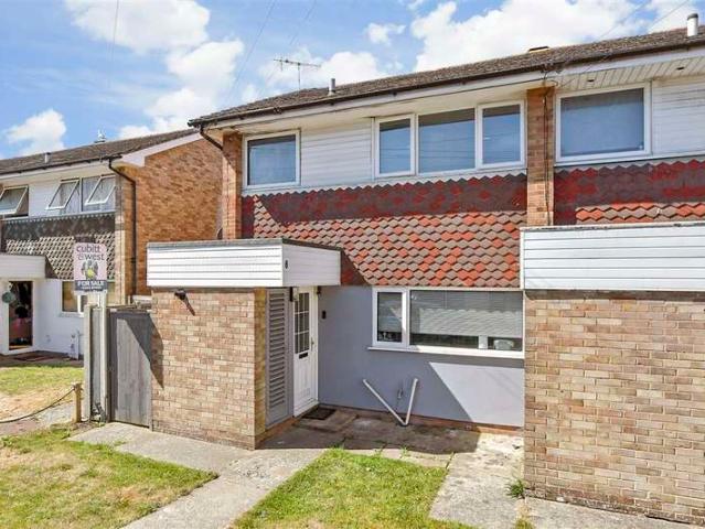 Cottage for sale in Bersted, Clapham