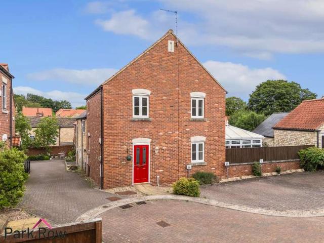 Cottage for sale in South Milford