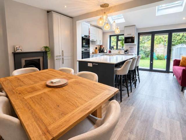 Cottage for sale in Napsbury Park, St Albans