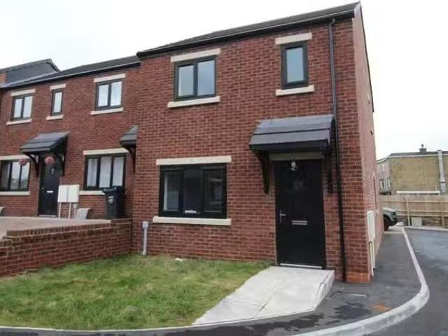 House for rent in Ovenden, Halifax