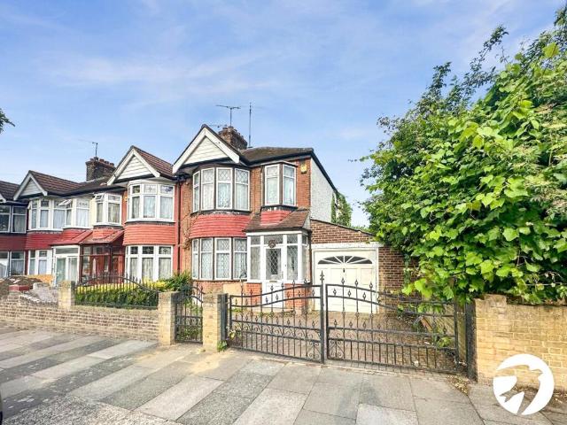 Terraced House for rent in Abbey Wood Terraced House for rent in Abbey Wood
