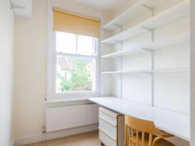 Cottage for rent in Wimbledon, Greater London