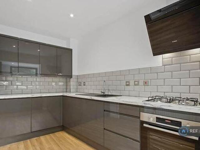 House for rent in Navestock Side, Essex