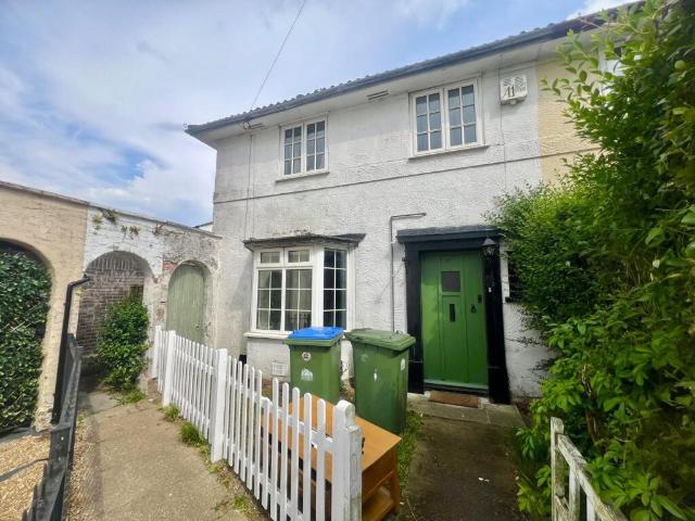 Terraced House for rent in Southampton