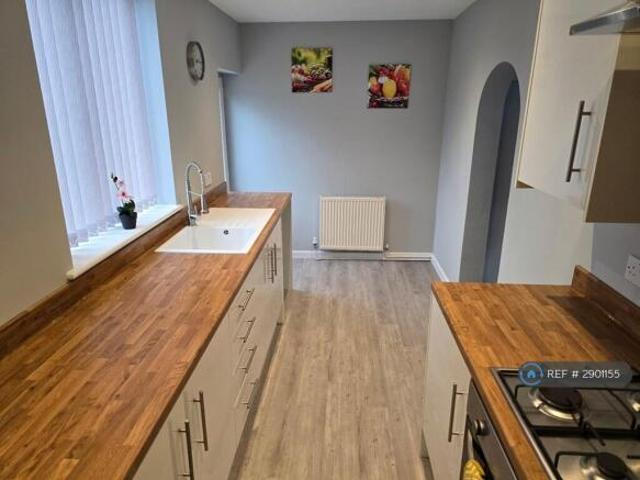 Cottage for rent in Warrington