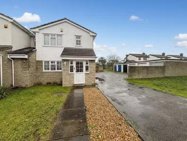 House for rent in School House, Gloucestershire