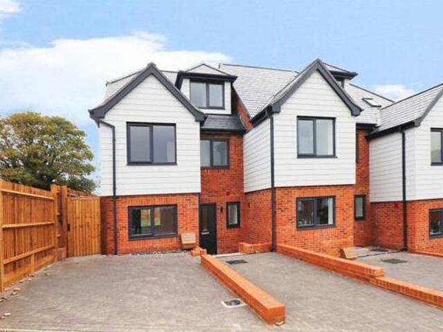 House for rent in Mill Hill, Ash