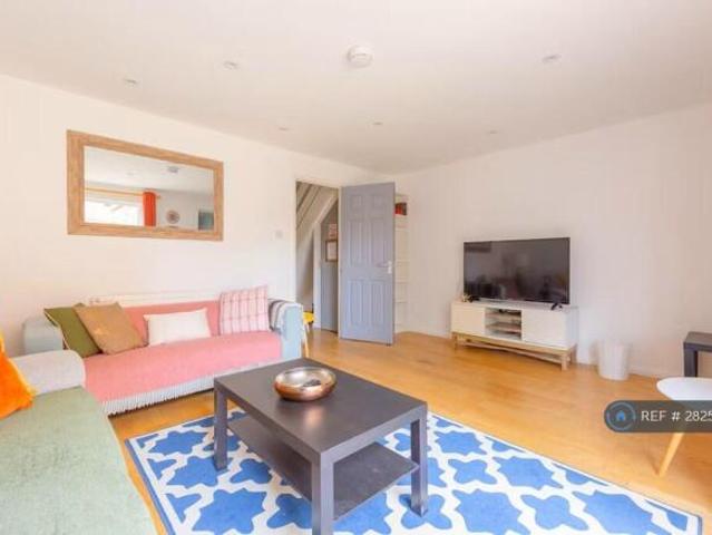 Cottage for rent in Cat Hill