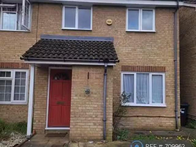 House for rent in Seven Kings, Greater London