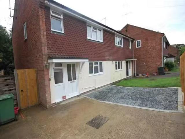 House for rent in The Galleries, Navestock Side