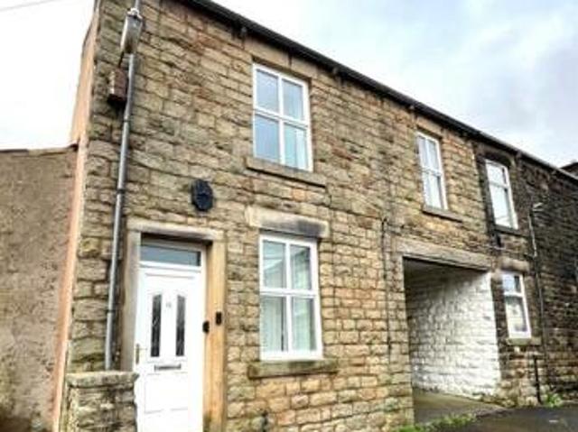House for rent in Whitfield, Charlesworth