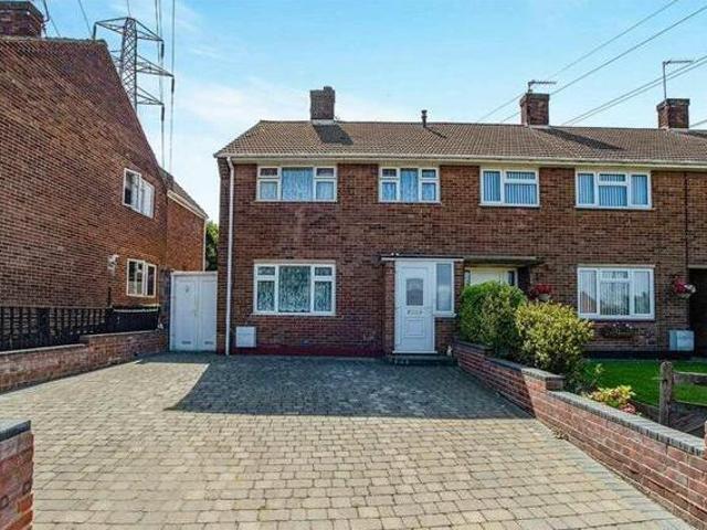 House for rent in Worcester Park Estate, Monks Orchard